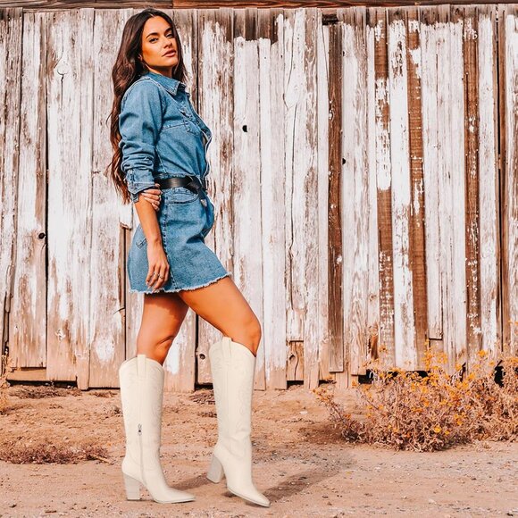 Women's White Embroidered Wide Calf Chunky Knee High Heels Western Boots - Picture 2 of 7